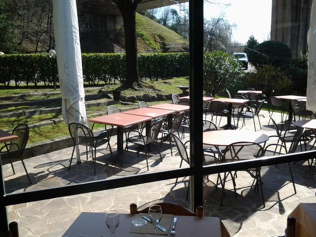 Trattoria I Bodega Hotel Abbadia Lariana Buitenkant foto