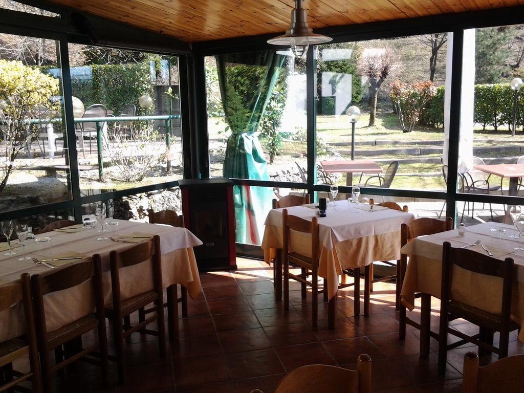 Trattoria I Bodega Hotel Abbadia Lariana Buitenkant foto