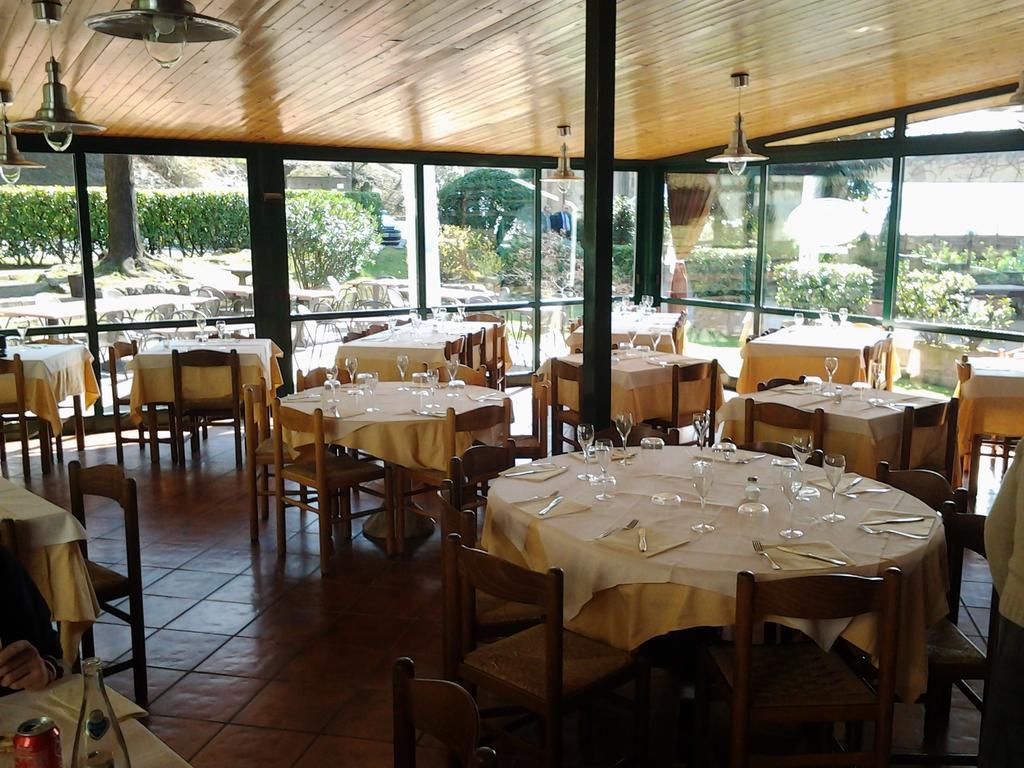 Trattoria I Bodega Hotel Abbadia Lariana Buitenkant foto