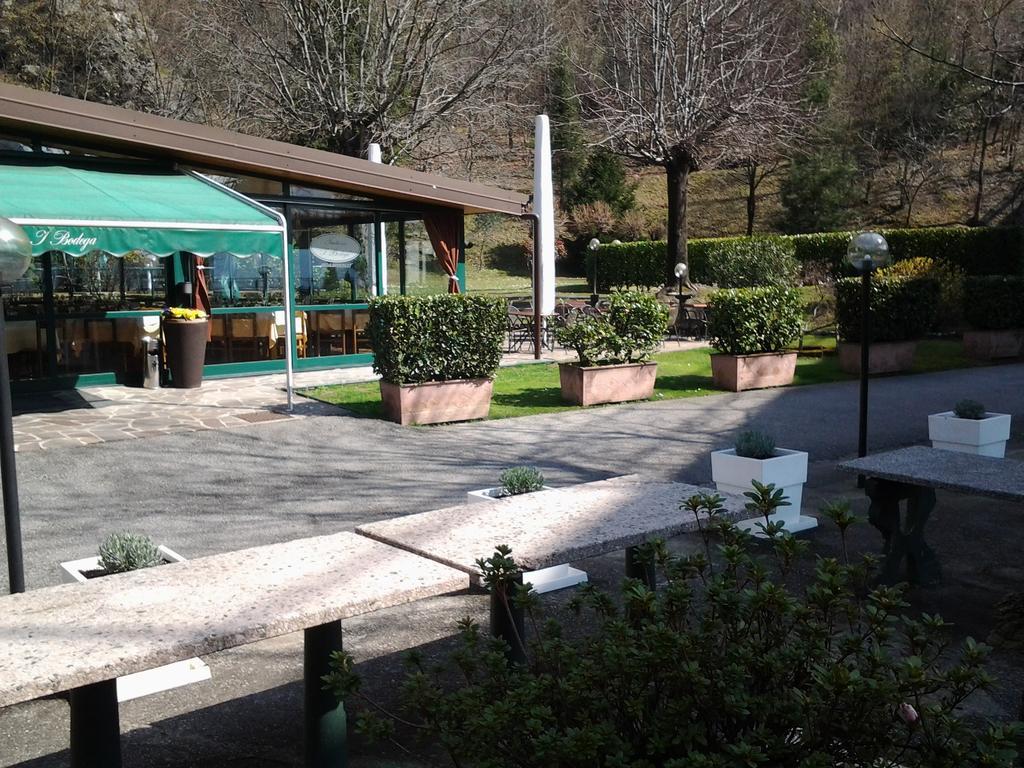 Trattoria I Bodega Hotel Abbadia Lariana Buitenkant foto