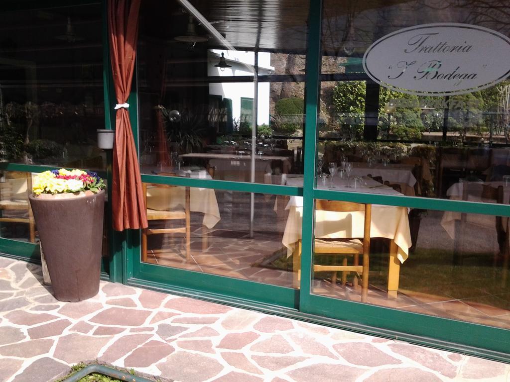 Trattoria I Bodega Hotel Abbadia Lariana Buitenkant foto