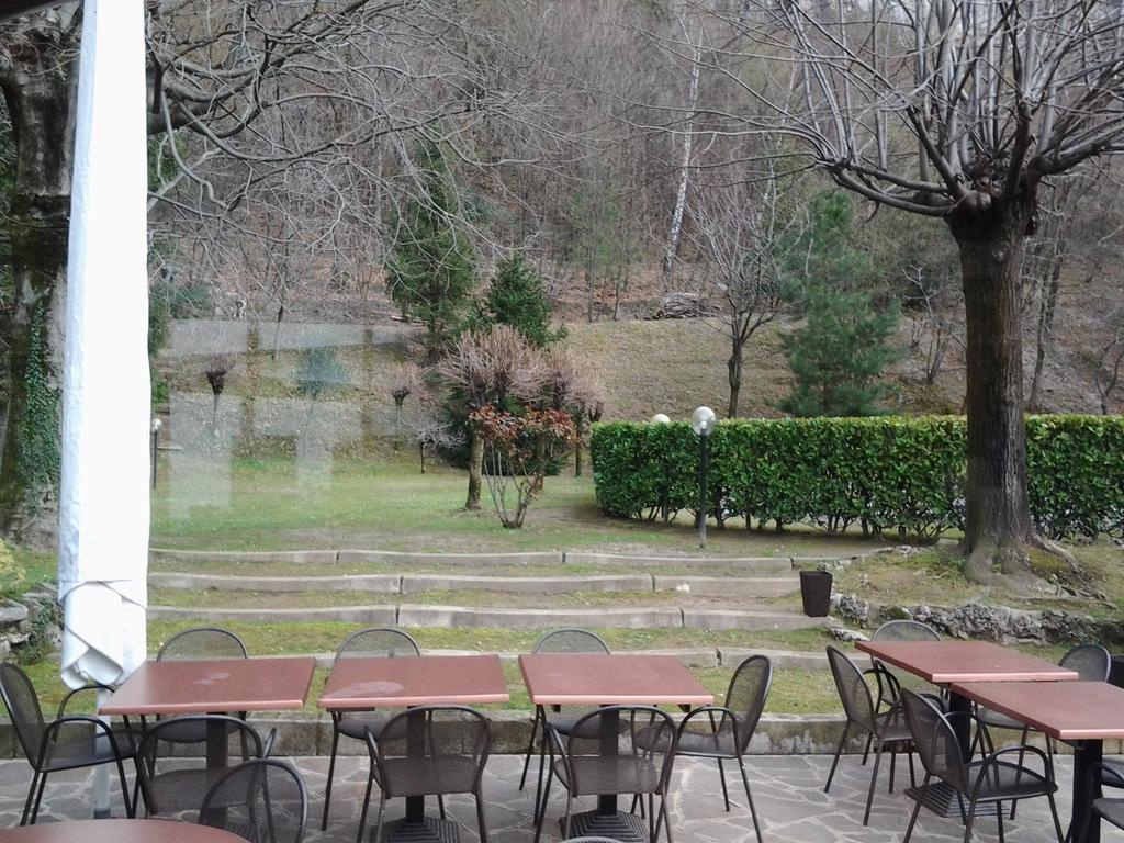 Trattoria I Bodega Hotel Abbadia Lariana Buitenkant foto