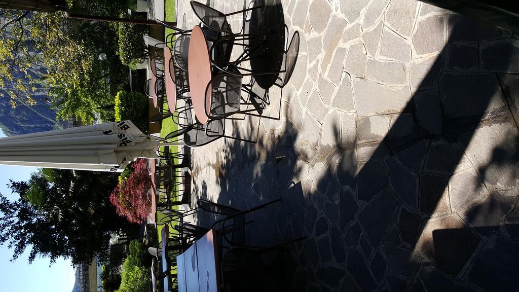 Trattoria I Bodega Hotel Abbadia Lariana Buitenkant foto